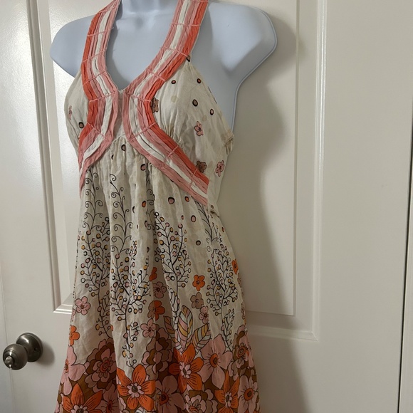 Halter Floral Tie back Dress size small - Picture 2 of 6